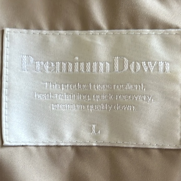 UNIQLO Premium Down Beige Classic Puffer Jacket Size L - Picture 7 of 13